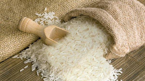 Le Vietnam exporte 2,7 millions de tonnes de riz en 5 mois
